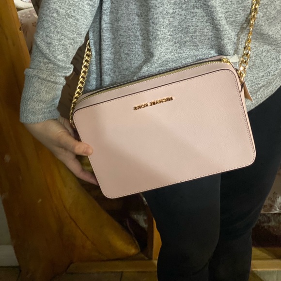 MICHAEL KORS LARGE JET SET TRAVEL CROSSBODY - Picture 7 of 8